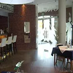 Grot 호텔