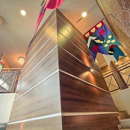 Grot Hotel