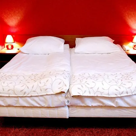 Hotel Grot 3*