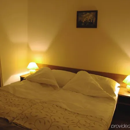 Hotel Grot 3*